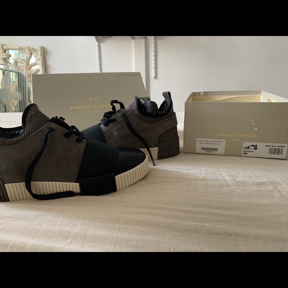 Marc Fisher Sneakers